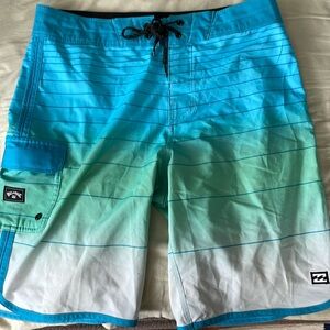 Billabong 29W Board shorts